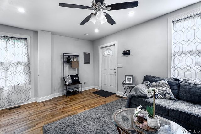 21 Pomona Place, Buffalo, NY 14210