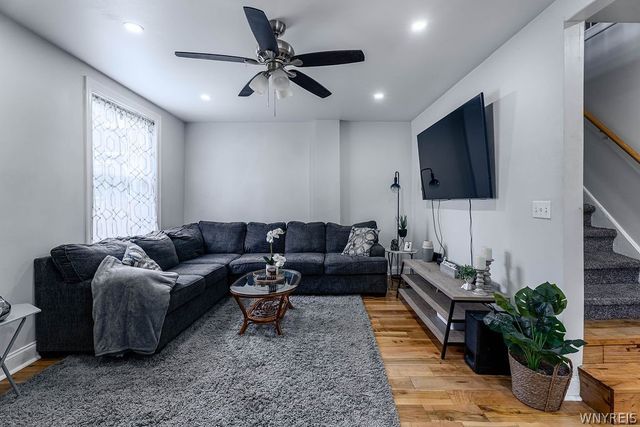 21 Pomona Place, Buffalo, NY 14210