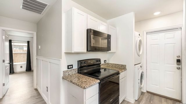 225 Virginia, Pleasanton, TX 78064