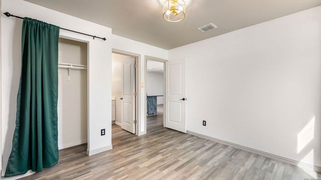 225 Virginia, Pleasanton, TX 78064