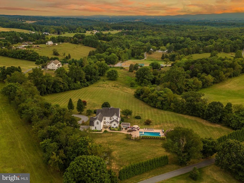 10123 WOODSBORO RD, Woodsboro, MD 21798