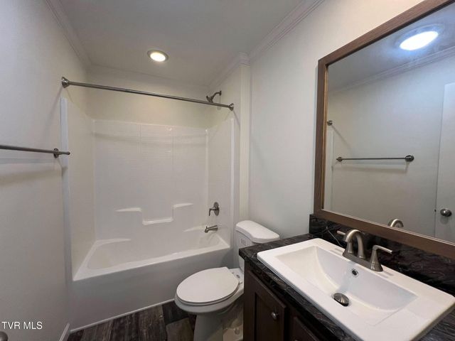 286 Race Track Road, Rogersville, TN 37857