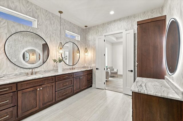 2931 N Mockingbird Lane, Midlothian, TX 76065