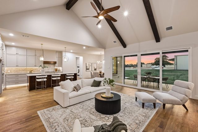 2931 N Mockingbird Lane, Midlothian, TX 76065