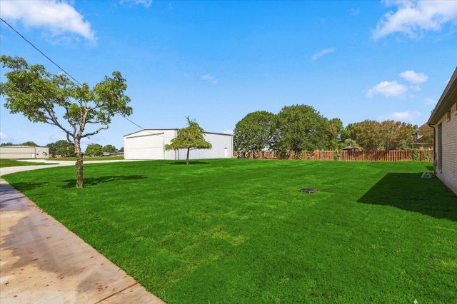 2931 N Mockingbird Lane, Midlothian, TX 76065