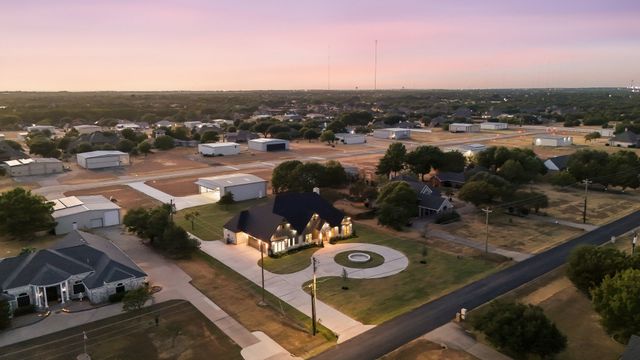 2931 N Mockingbird Lane, Midlothian, TX 76065