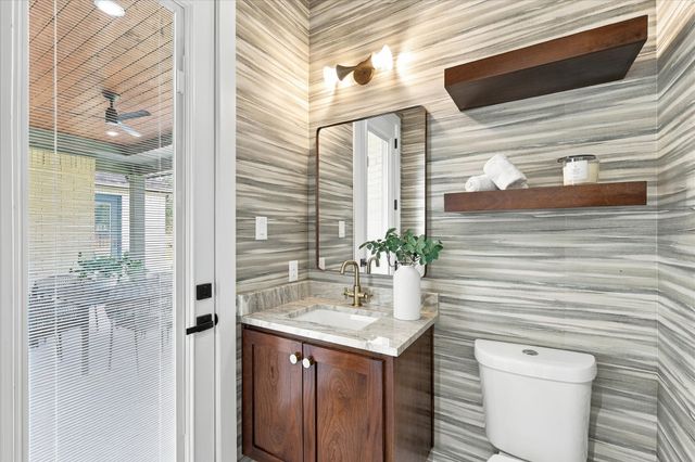 2931 N Mockingbird Lane, Midlothian, TX 76065