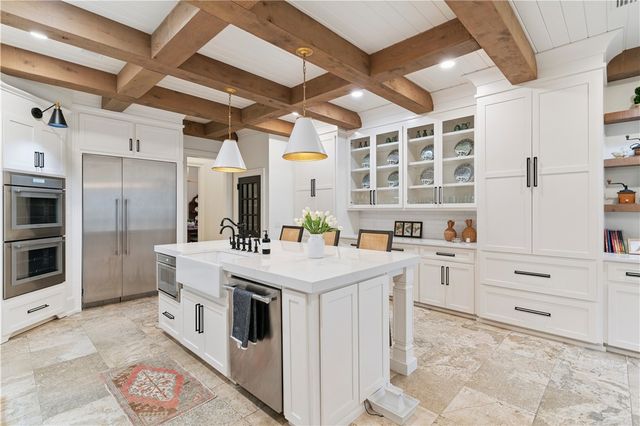 101 Hawkins Island Circle, St Simons Island, GA 31522