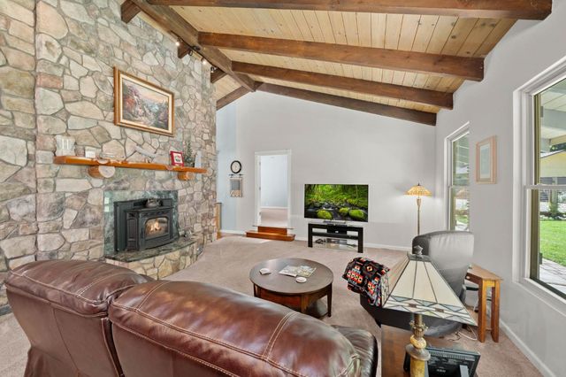 16429 Glenbrae Ln, Meadow Vista, CA 95722