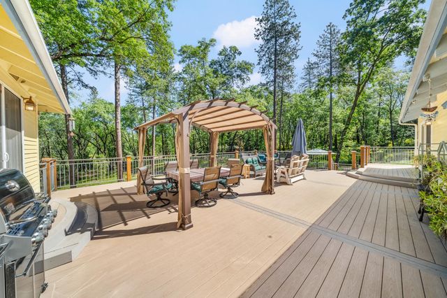 16429 Glenbrae Ln, Meadow Vista, CA 95722