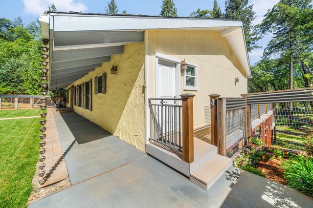 16429 Glenbrae Ln, Meadow Vista, CA 95722