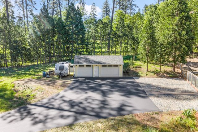 16429 Glenbrae Ln, Meadow Vista, CA 95722