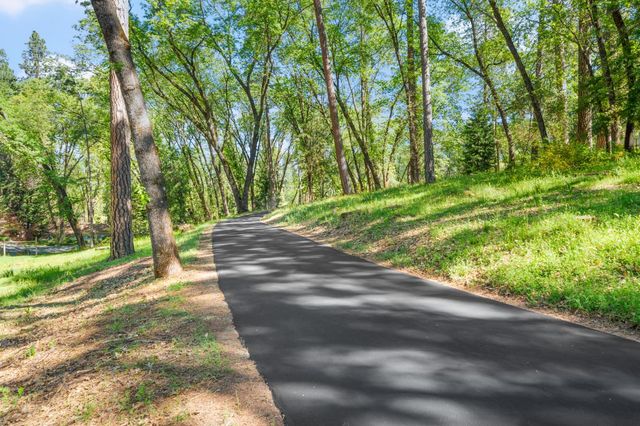 16429 Glenbrae Ln, Meadow Vista, CA 95722