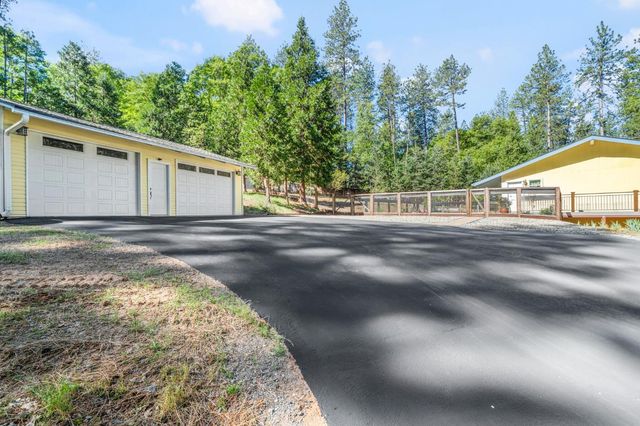 16429 Glenbrae Ln, Meadow Vista, CA 95722