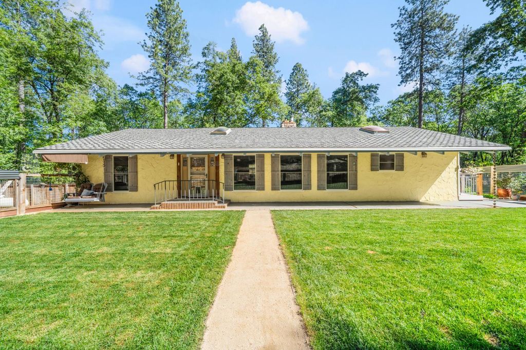 16429 Glenbrae Ln, Meadow Vista, CA 95722