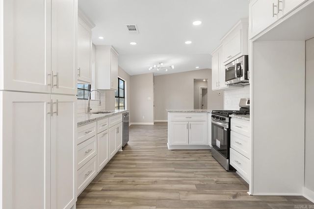 14201 Krestview Drive, Mabelvale, AR 72103