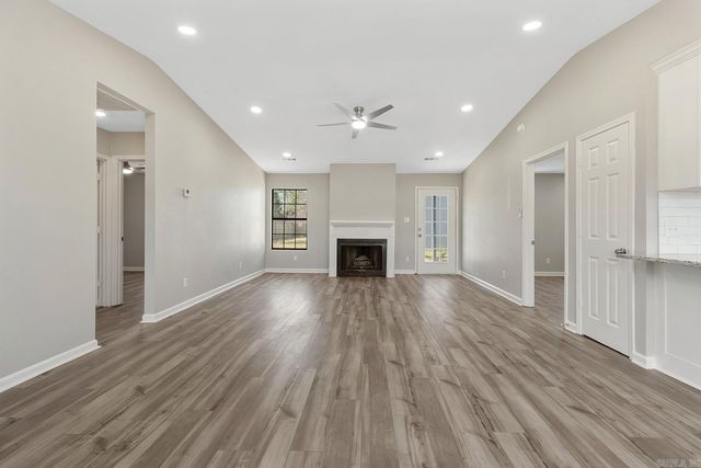 14201 Krestview Drive, Mabelvale, AR 72103