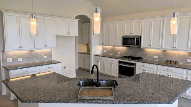 16284 Sage Crest Drive, Frisco, TX 75035