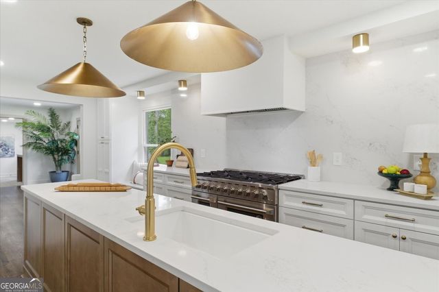 3829 Fox Hills Drive, Marietta, GA 30067