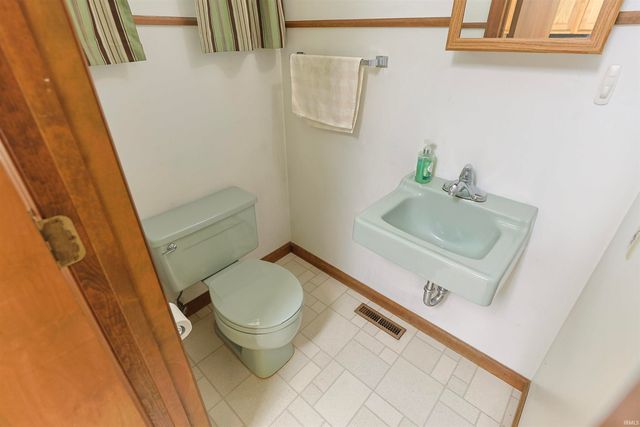 15859 Homestead Trail, Granger, IN 46530