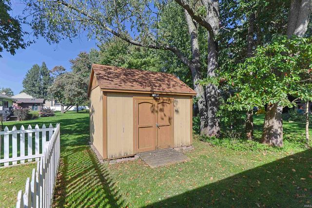 15859 Homestead Trail, Granger, IN 46530