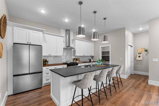 3229 Portis Avenue, St Louis, MO 63116