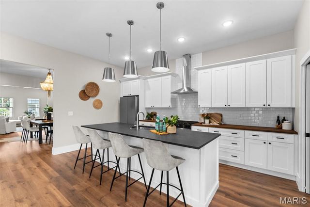 3229 Portis Avenue, St Louis, MO 63116