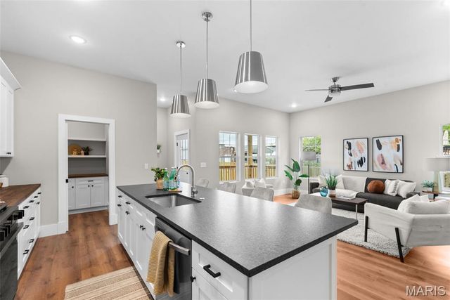 3229 Portis Avenue, St Louis, MO 63116