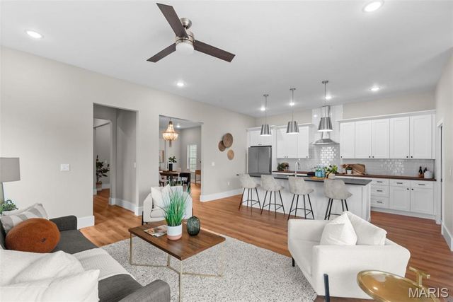 3229 Portis Avenue, St Louis, MO 63116