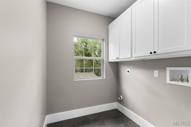 3229 Portis Avenue, St Louis, MO 63116