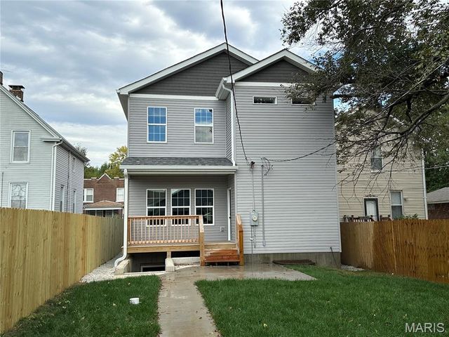 3229 Portis Avenue, St Louis, MO 63116