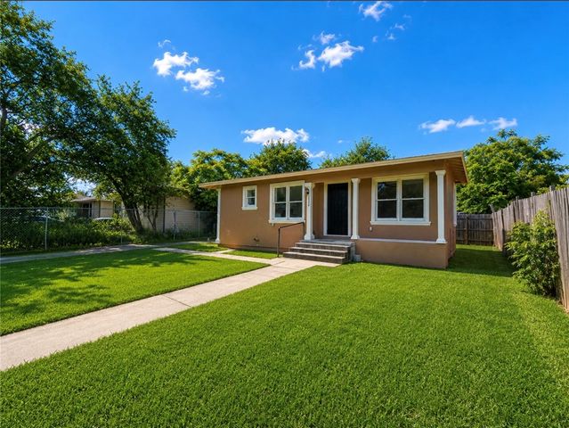 1532 Daytona Dr, Corpus Christi, TX 78415