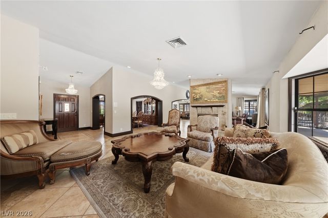 5555 Palmyra Avenue, Las Vegas, NV 89146