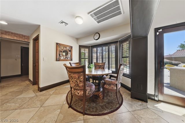 5555 Palmyra Avenue, Las Vegas, NV 89146