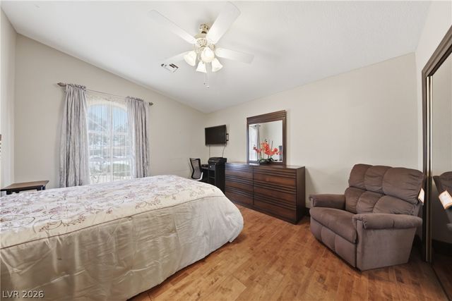 5555 Palmyra Avenue, Las Vegas, NV 89146