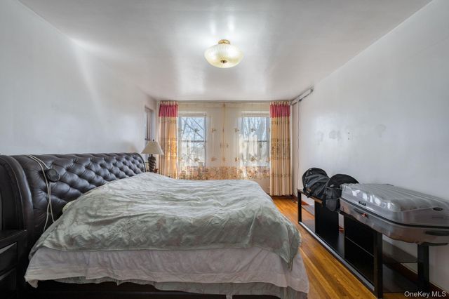 143-50 Hoover Avenue 306, Briarwood, NY 11435