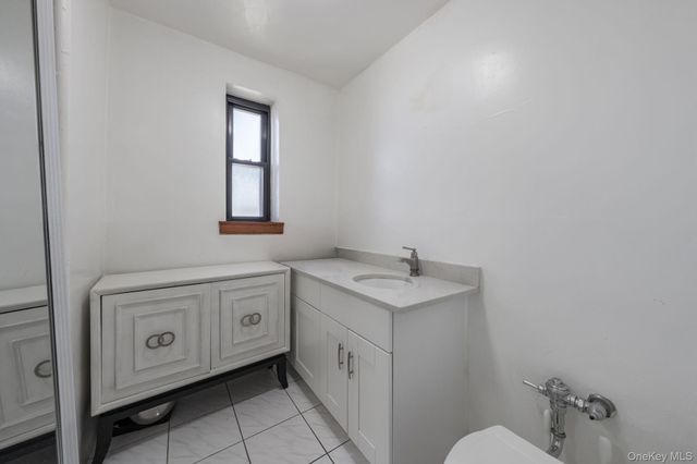 143-50 Hoover Avenue 306, Briarwood, NY 11435