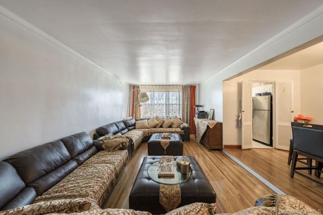 143-50 Hoover Avenue 306, Briarwood, NY 11435