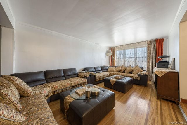 143-50 Hoover Avenue 306, Briarwood, NY 11435