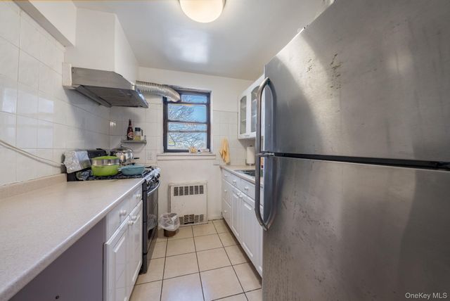 143-50 Hoover Avenue 306, Briarwood, NY 11435