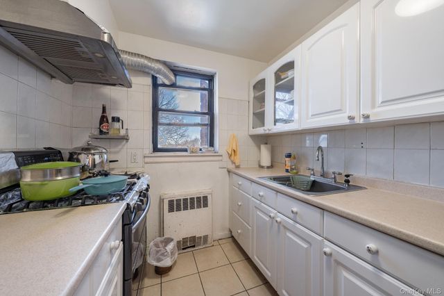 143-50 Hoover Avenue 306, Briarwood, NY 11435