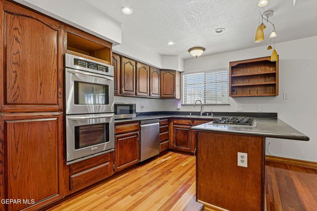 7400 Big Bend Drive, El Paso, TX 79904