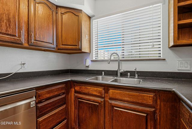 7400 Big Bend Drive, El Paso, TX 79904