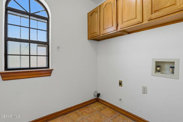 7400 Big Bend Drive, El Paso, TX 79904