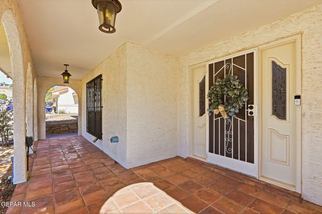 7400 Big Bend Drive, El Paso, TX 79904