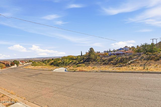 7400 Big Bend Drive, El Paso, TX 79904