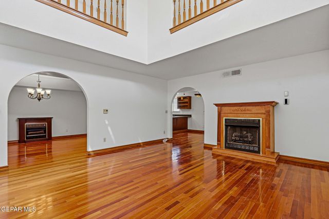 7400 Big Bend Drive, El Paso, TX 79904