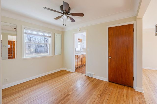 125 Ridgewood Drive, Hopkins, MN 55343