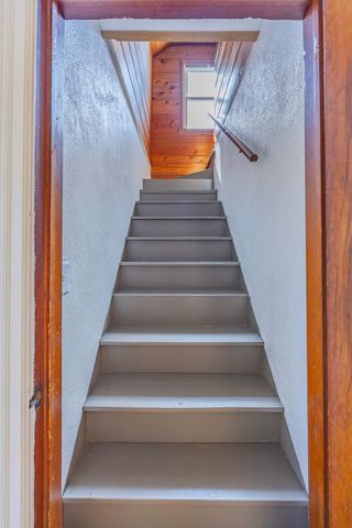 125 Ridgewood Drive, Hopkins, MN 55343