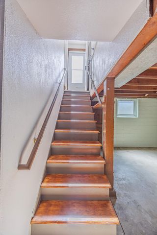 125 Ridgewood Drive, Hopkins, MN 55343